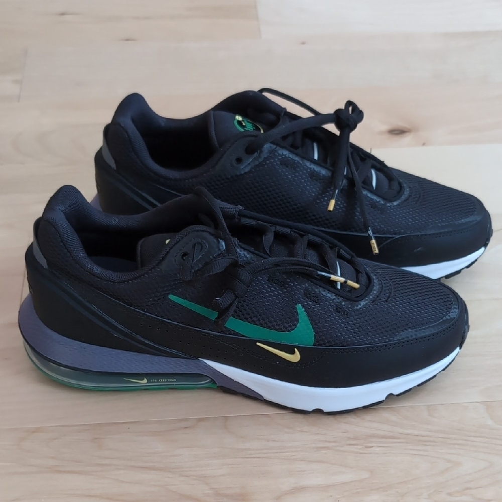 New Nike Air Max Pulse - Black and Green Sneakers